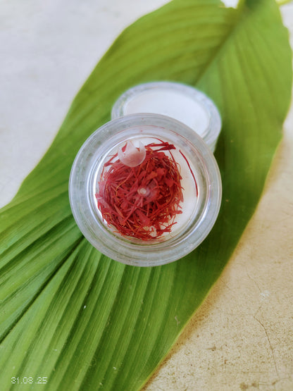 Saffron (কেশর)